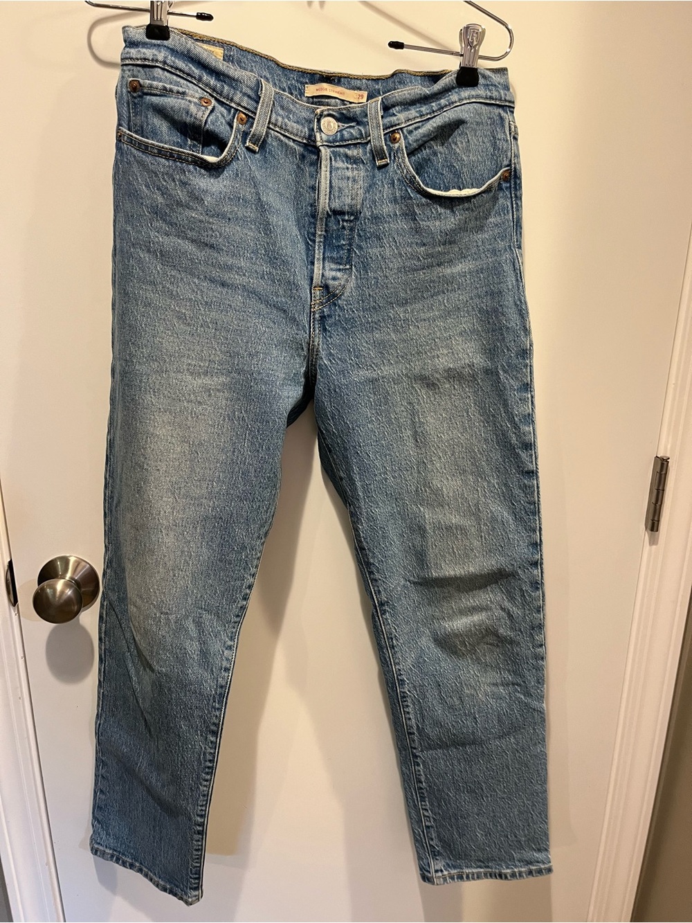 Levi's Women's Wedgie Straight Leg Jeans in Light Blue Denim